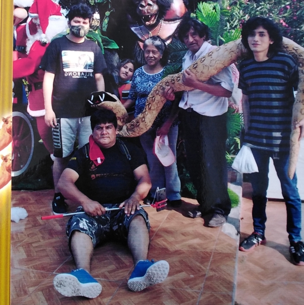 Familia en Parque Leyendas